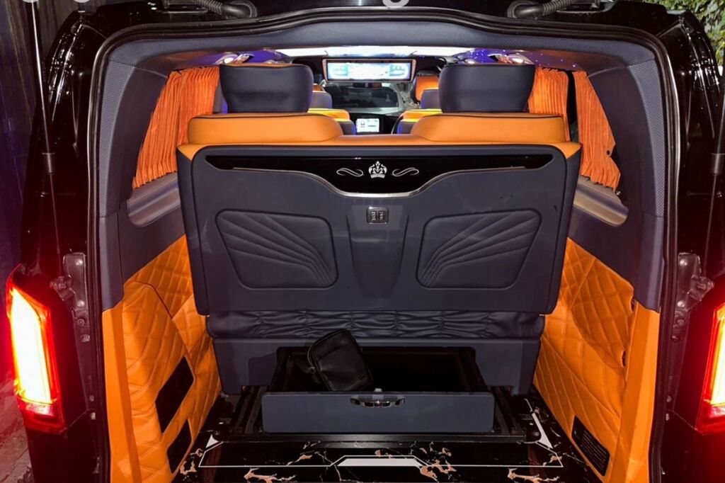 Продаю Mercedes-Benz Vito Maxi Long, салон переделан под Maybach
