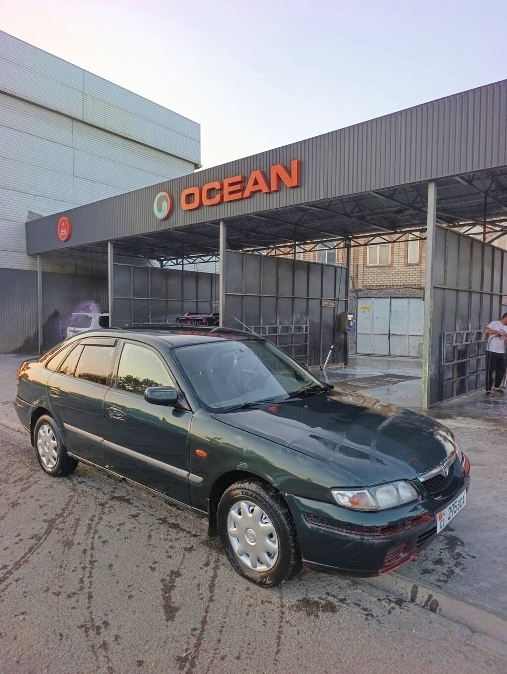 Mazda 626: 1999 г., 1.8 л, Механика, Газ, Лифтбек: фото 3