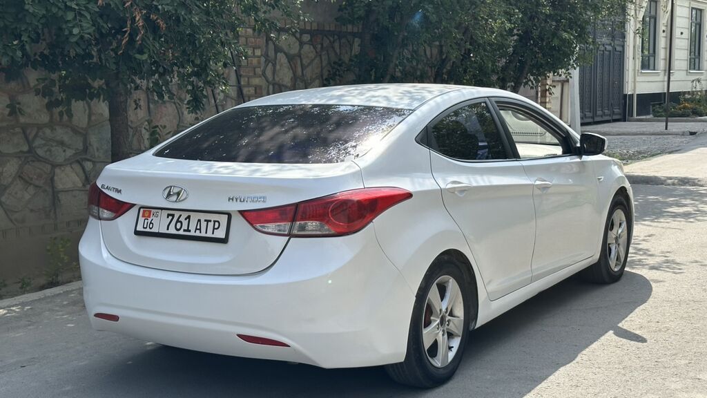 Hyundai Elantra: 2011 г., 1.6 л, Автомат, Бензин, Седан: фото 4