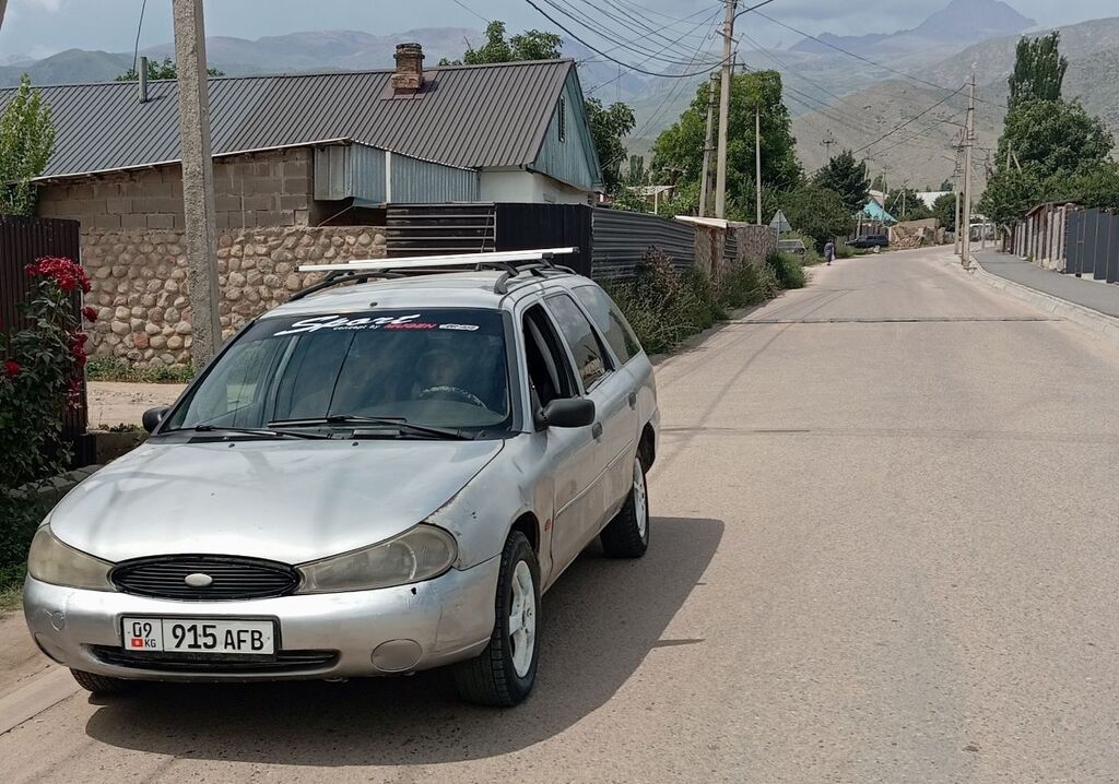 Ford Mondeo: 1999 г., 1.8 л, Механика, Бензин, Универсал: фото 3