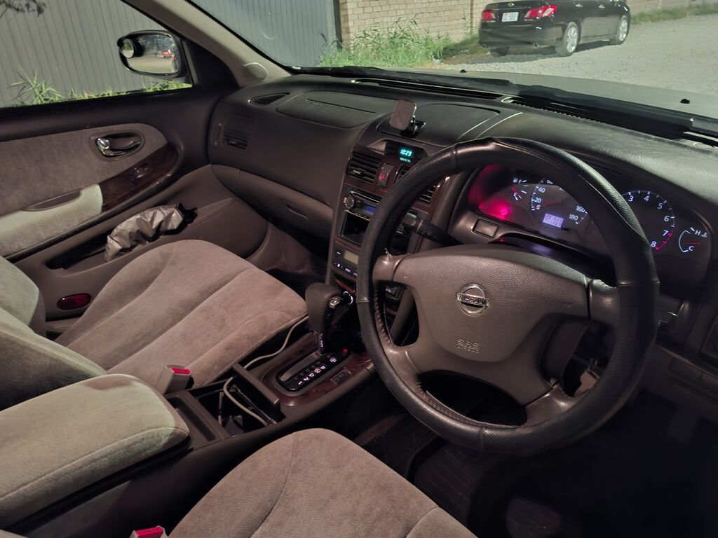 Nissan Cefiro: 2002 г., 2 л, Автомат, Бензин, Седан: фото 5