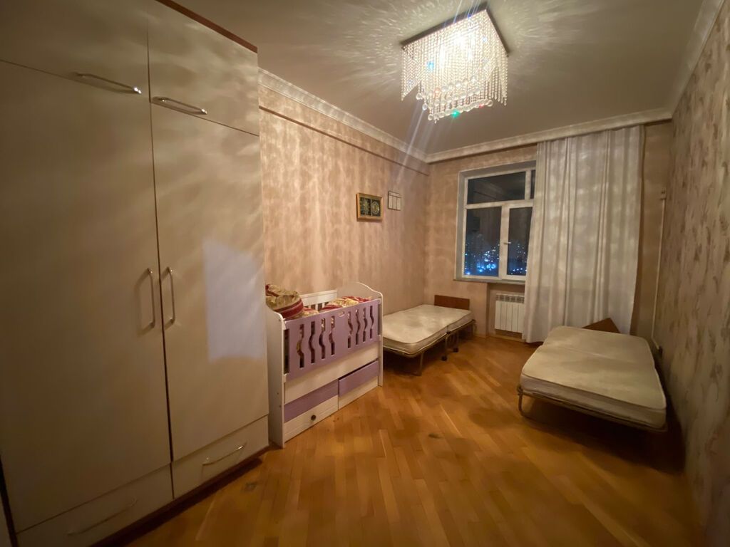 3 otaqlı, Yeni tikili, 107 kv. m