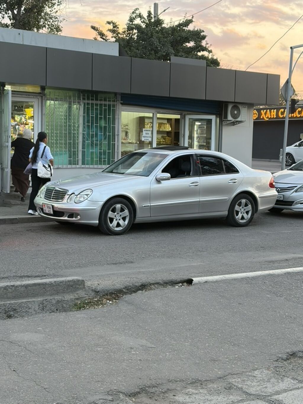 Mercedes-Benz E-Class: 2004 г., 1.8 л, Автомат, Газ, Седан: фото 4