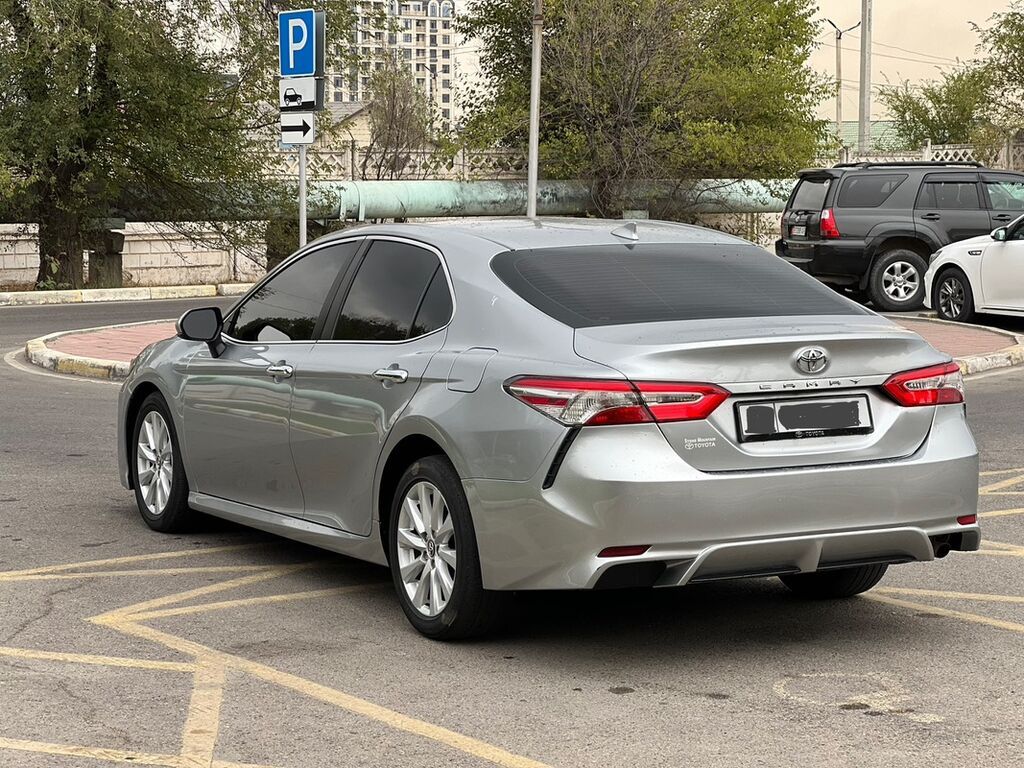 Toyota Camry: 2019 г., 2.5 л, Автомат, Бензин, Седан: фото 3