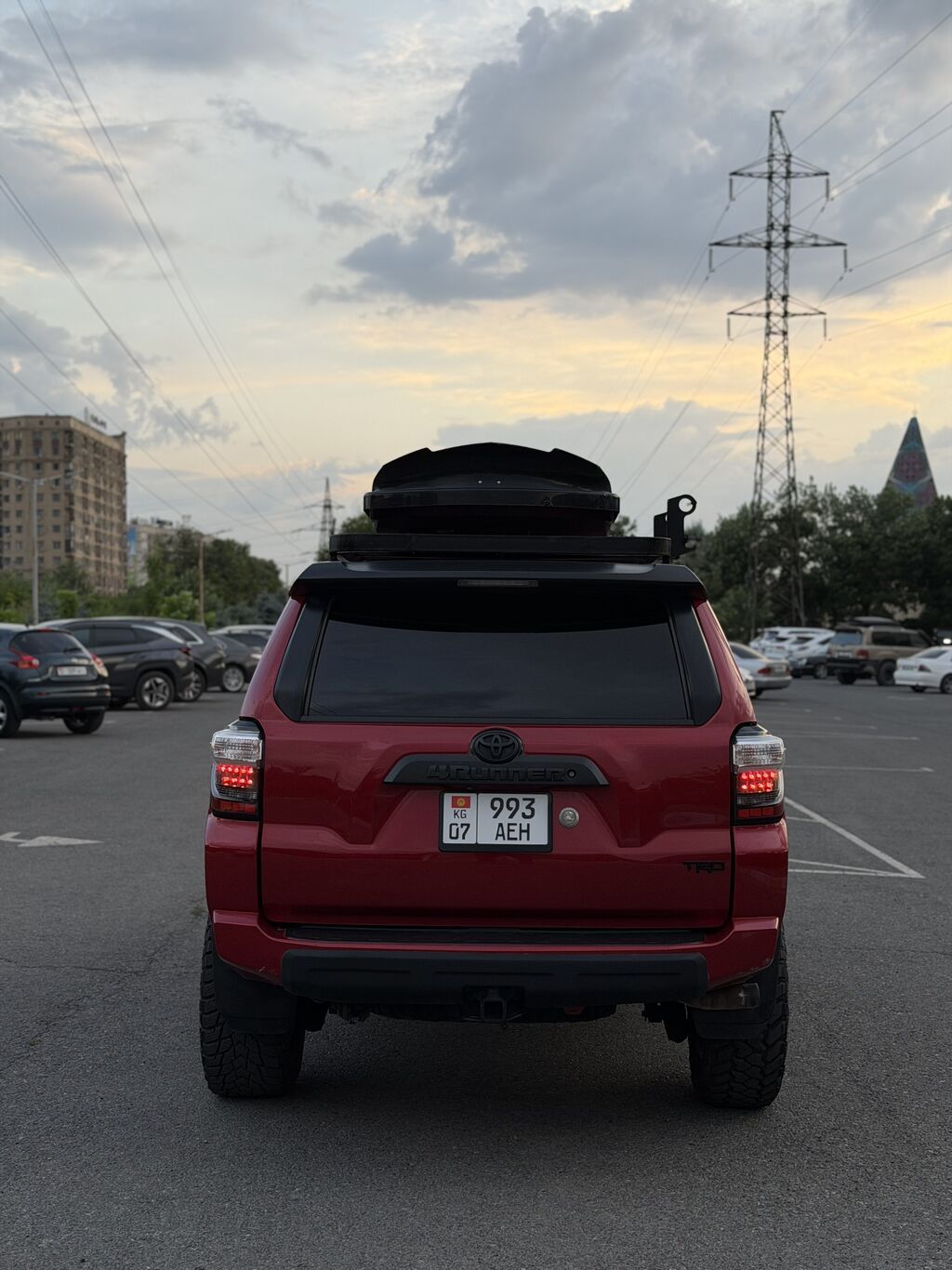 Toyota 4Runner: 2017 г., 4 л, Автомат, Бензин, Внедорожник — фото 7