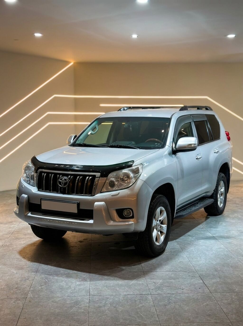 Toyota Land Cruiser Prado: 2010 г., 2.7 л, Автомат, Бензин, Внедорожник: фото 2