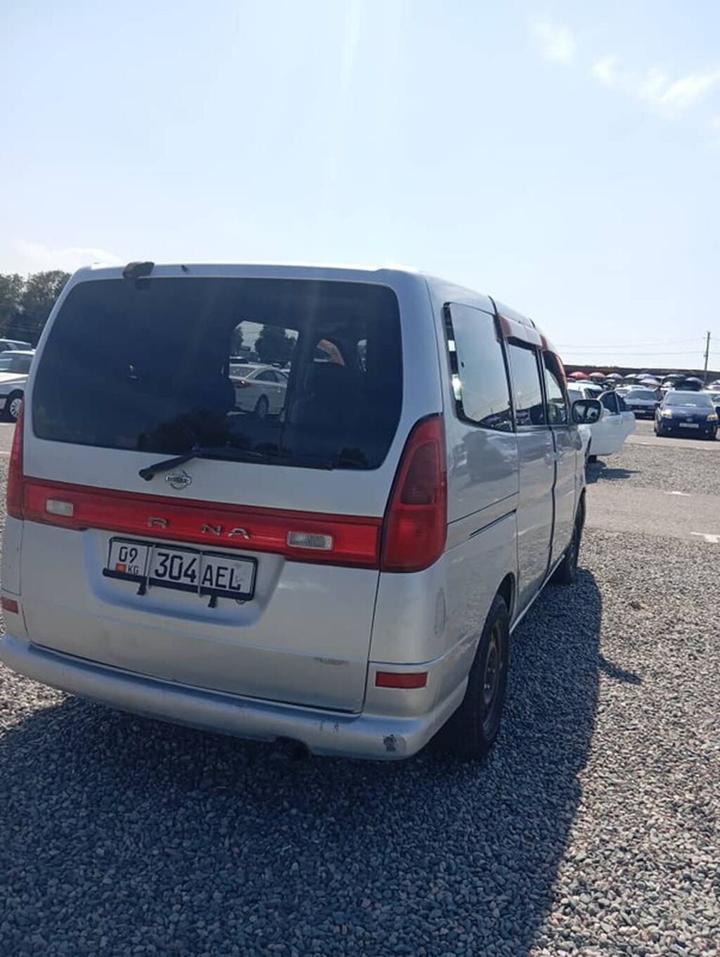 Nissan Serena: 2001 г., 2 л, Автомат, Бензин, Минивэн: фото 4