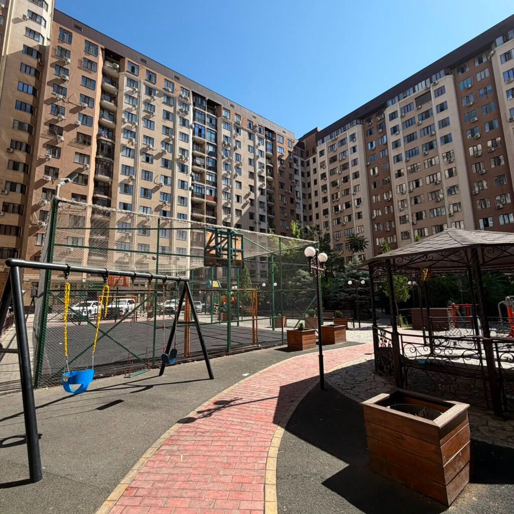 3 комнаты, 120 м², Золотой квадрат Элитка, 3 этаж, Евроремонт: фото 4