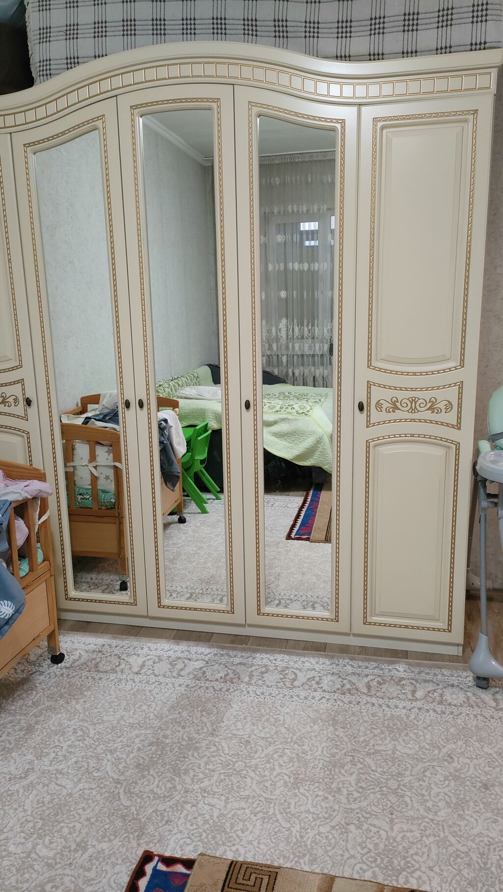 Спальный гарнитур в классическом стиле, светлый (айвори/молочный) с: фото 2