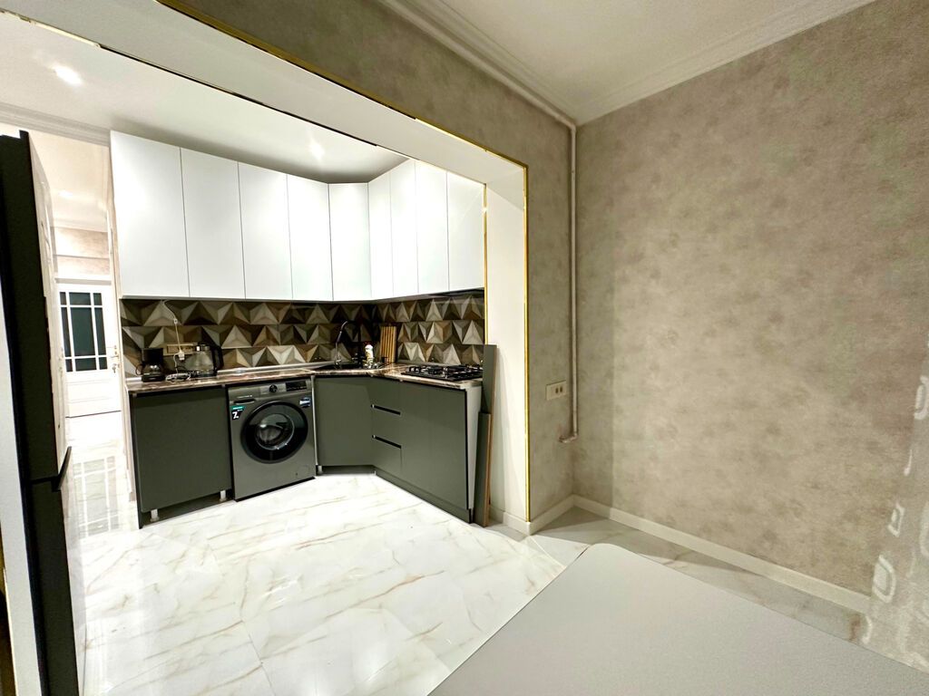 Bakı, 3 otaqlı, Köhnə tikili, 69 kv. m