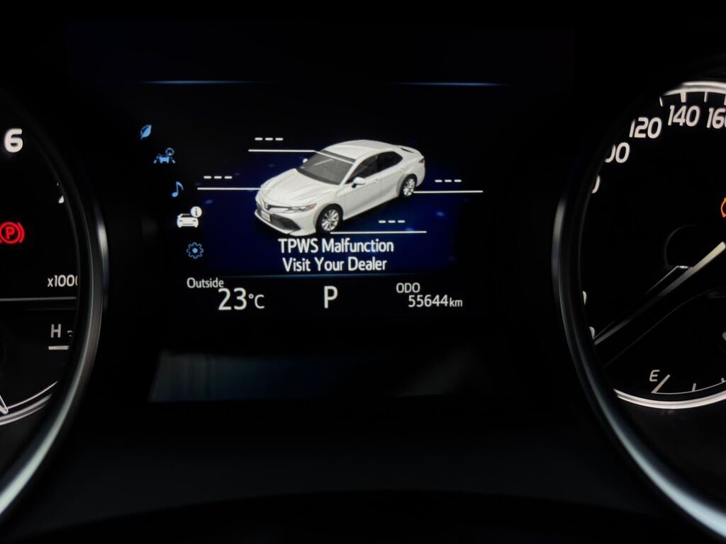 Toyota Camry: 2018 г., 2.5 л, Автомат, Бензин, Седан: фото 8