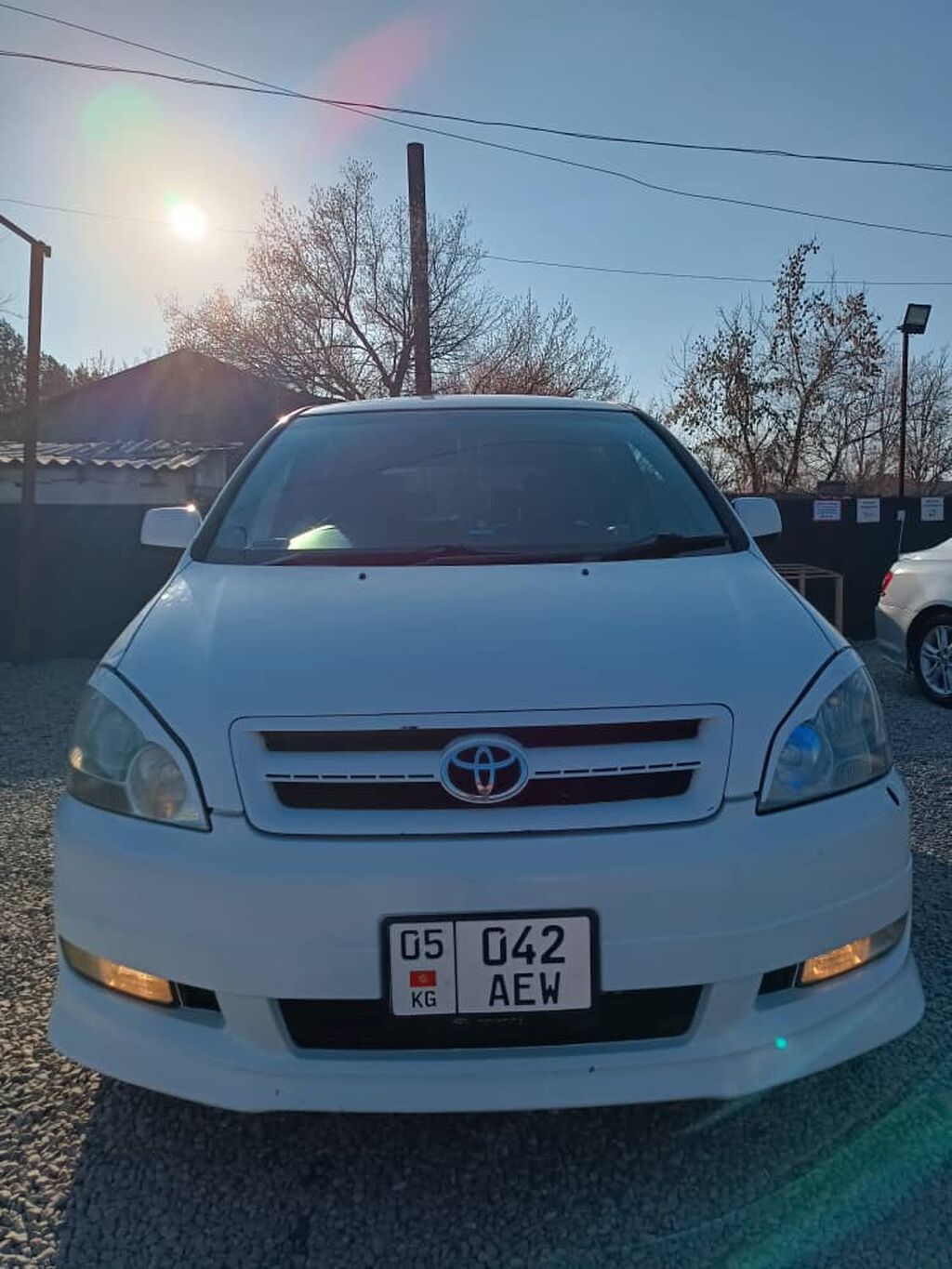 Toyota Ipsum: 2003 г., 2.4 л, Автомат, Газ, Минивэн: фото 2