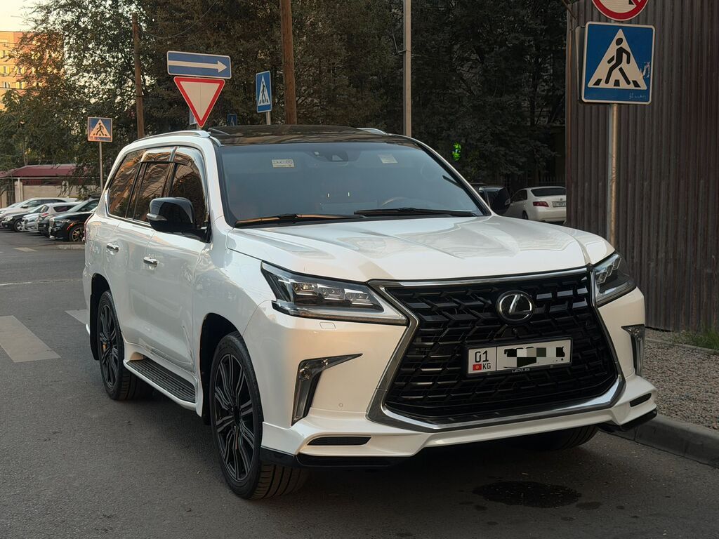 Lexus LX: 2017 г., 5.7 л, Автомат, Бензин, Внедорожник: фото 2