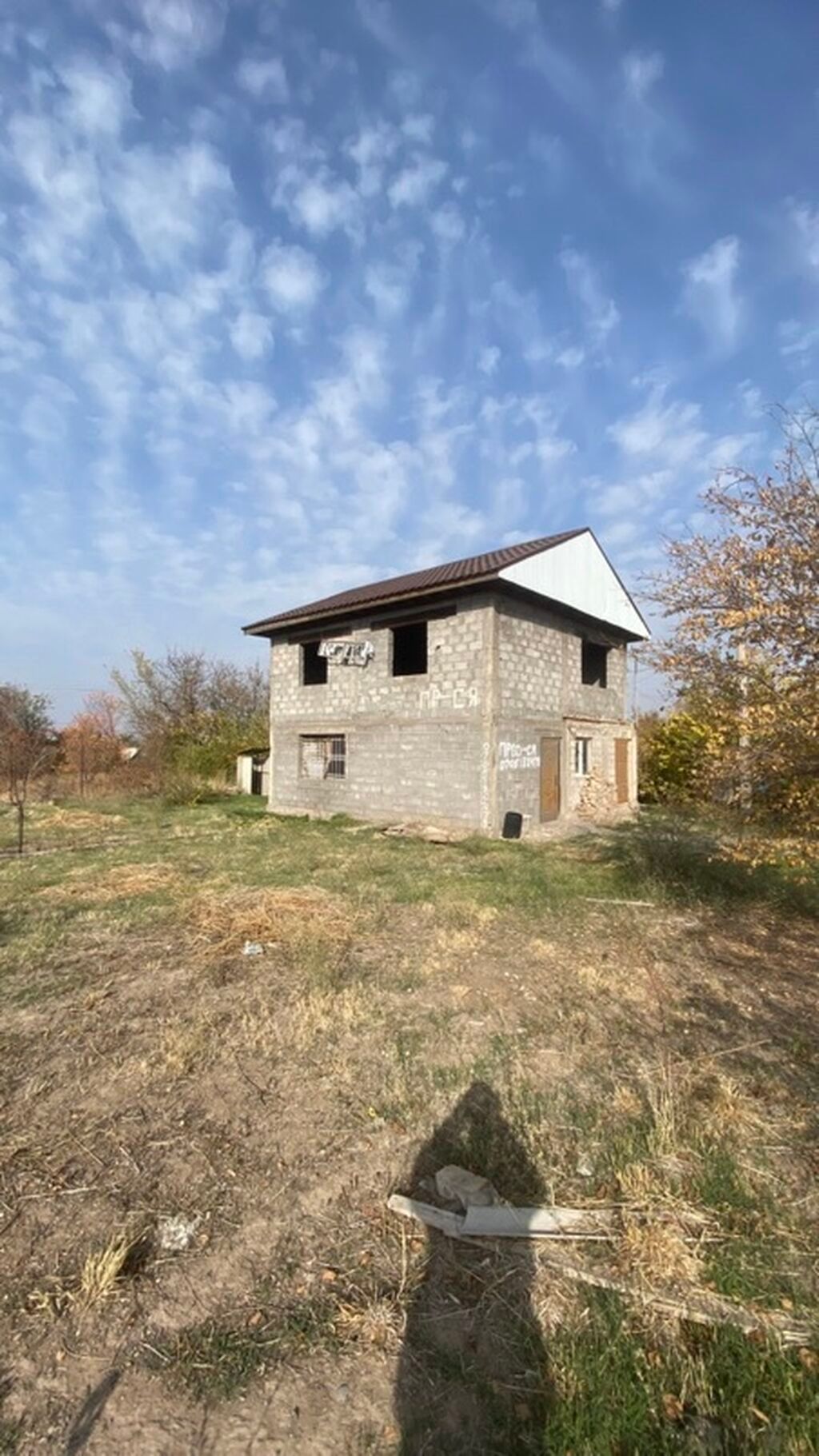 Продается двухэтажный дом из пескоблока 120квМ ПСО. В Кара-Балте: фото 2