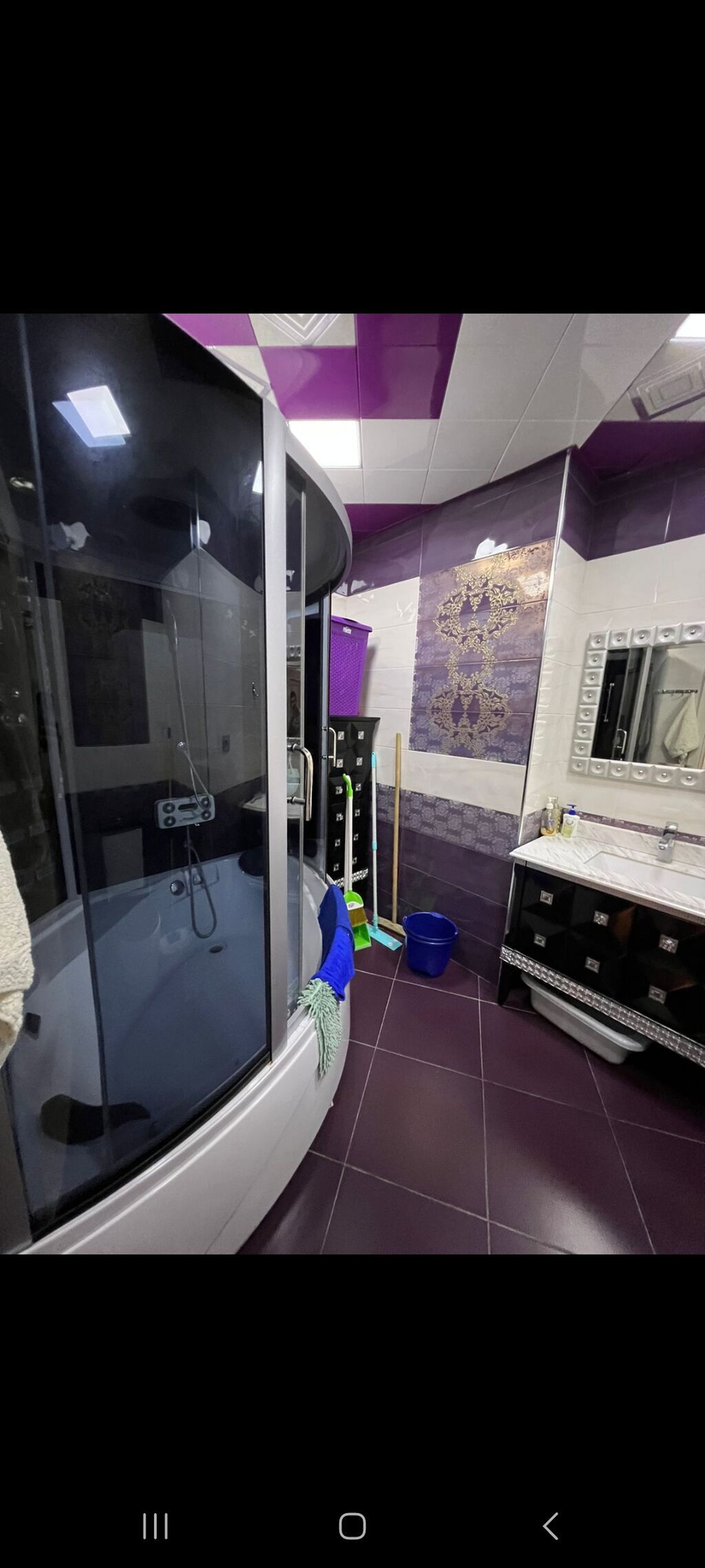 Barokko üslubunda tam mebel və dekorla təchiz olunmuş geniş mənzil