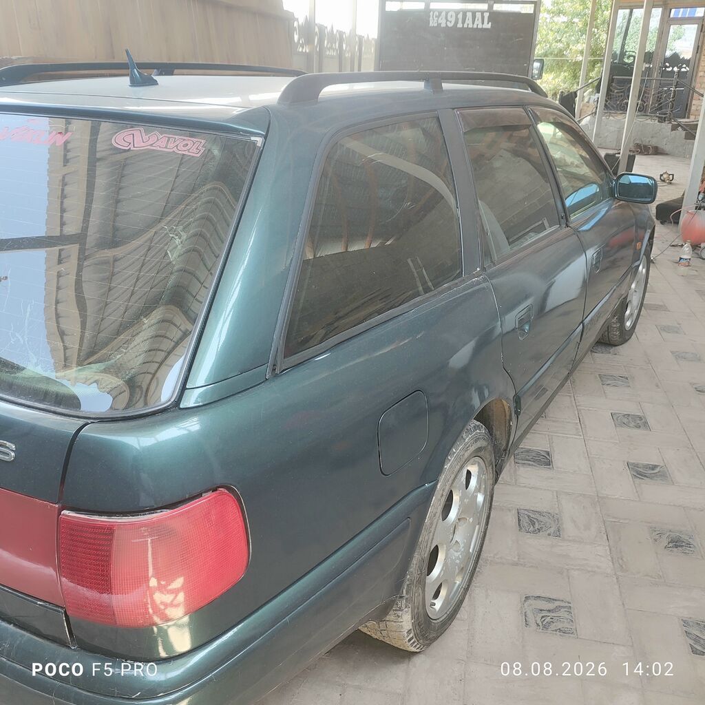 Audi A6: 1995 г., 2.6 л, Механика, Бензин, Универсал: фото 2