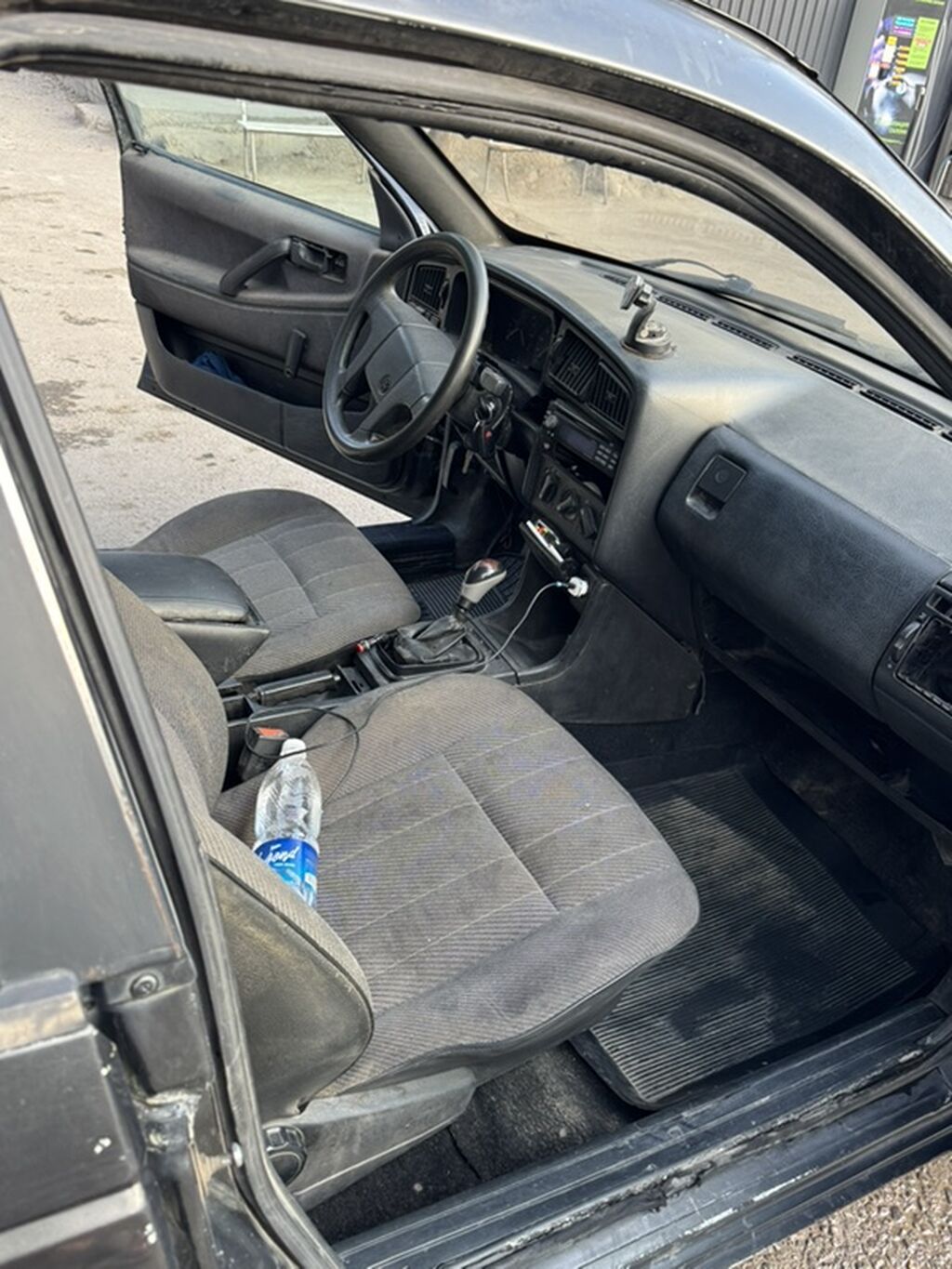 Volkswagen Passat Variant: 1990 г., 1.8 л, Механика, Бензин, Универсал: фото 6
