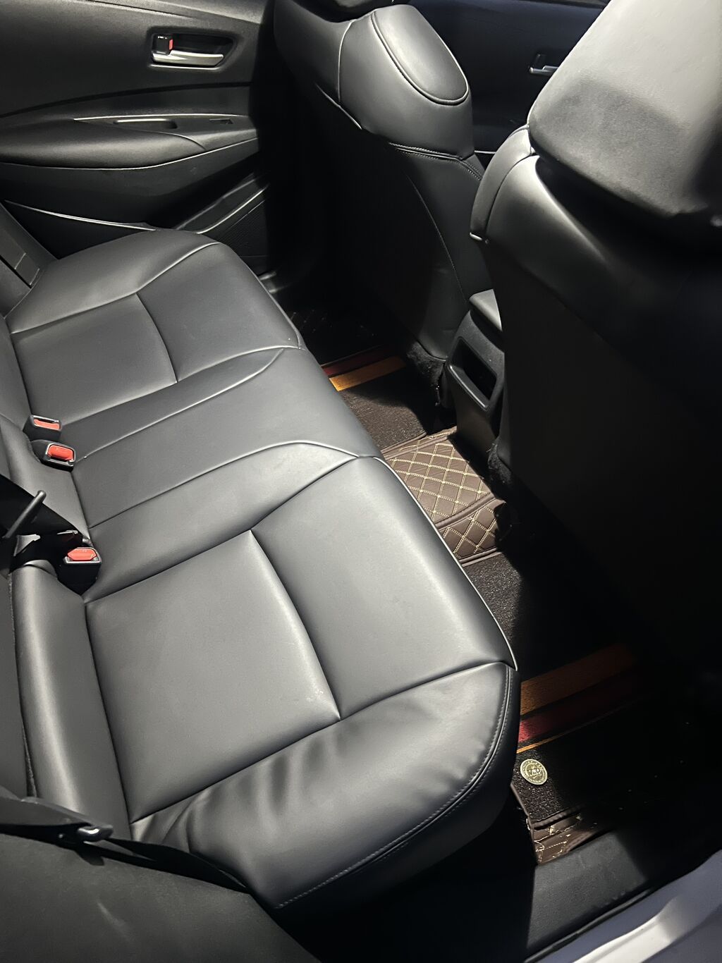Toyota Corolla: 2022 г., 1.8 л, Вариатор, Гибрид, Седан: фото 8