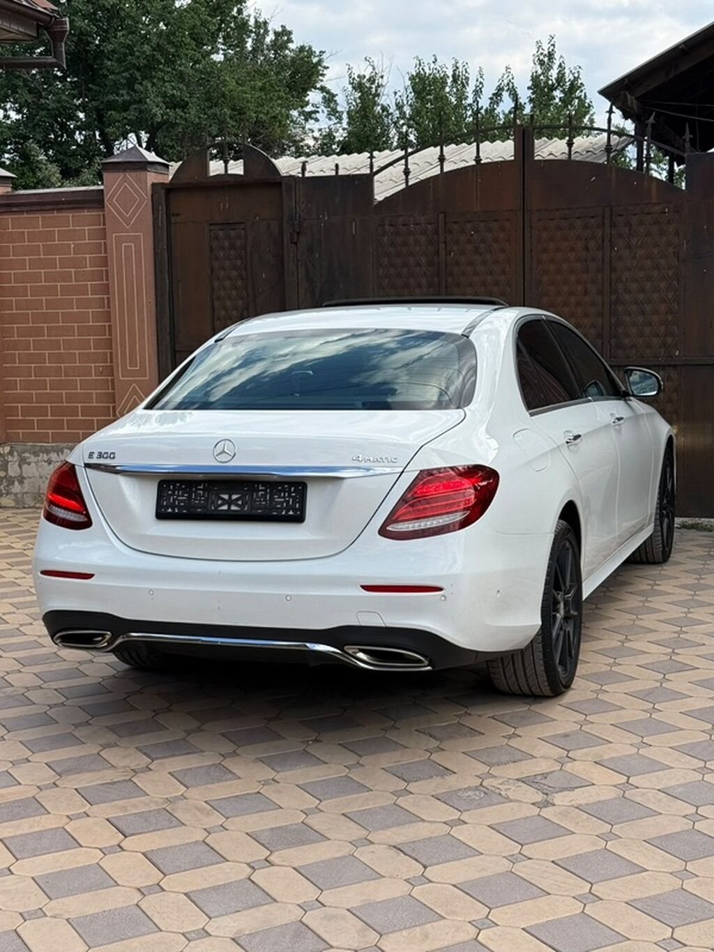Mercedes-Benz E-Class: 2017 г., 2 л, Автомат, Бензин, Седан: фото 8