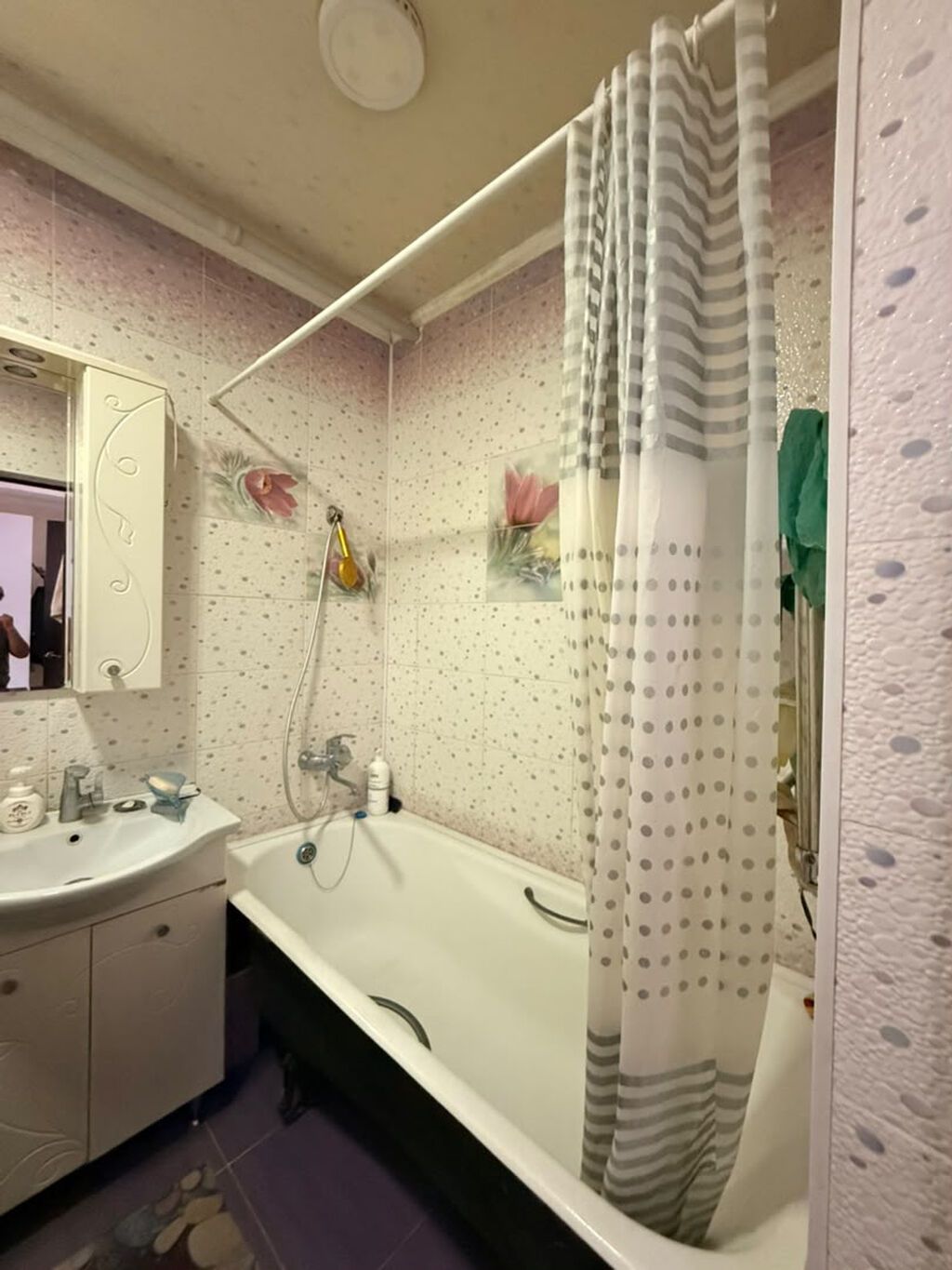 2 комнаты, 62 м², 7 мкр Элитка, 2 этаж, Старый ремонт: фото 5