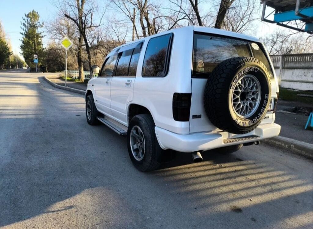 Isuzu Bighorn: 2000 г., 3 л, Автомат, Дизель, Внедорожник: фото 4