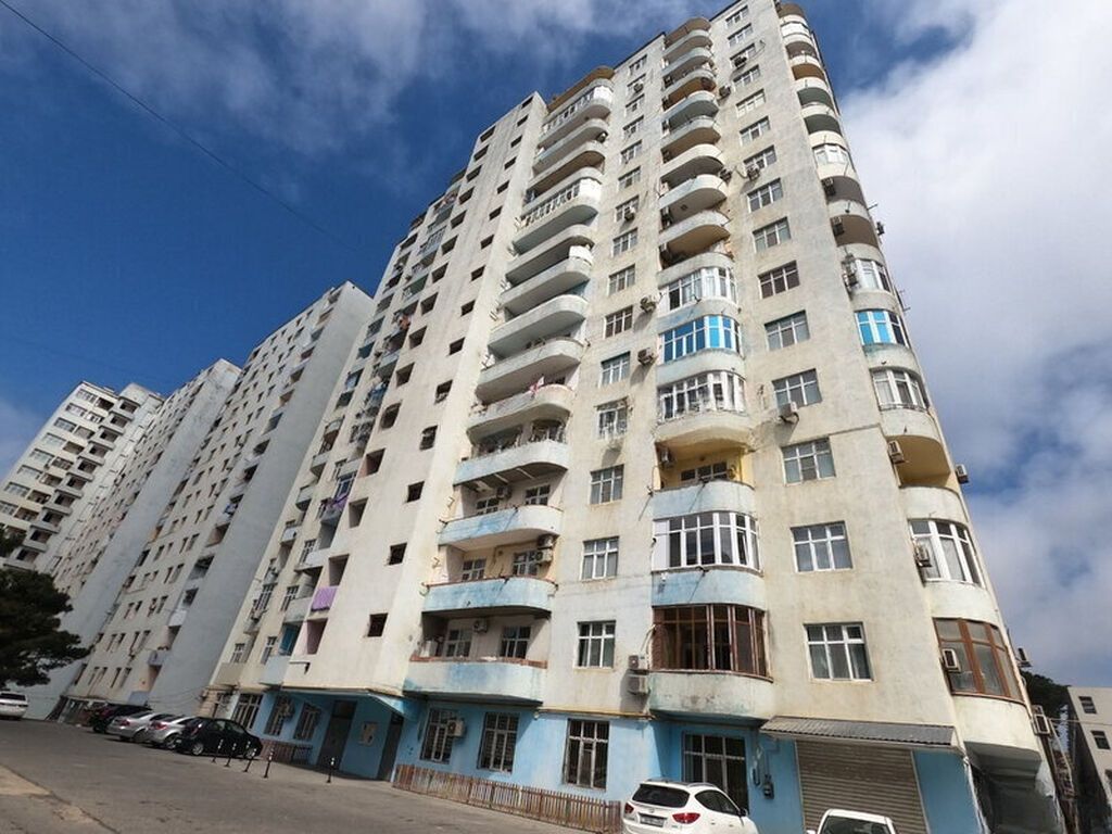 4 otaqlı, Yeni tikili, 141 kv. m