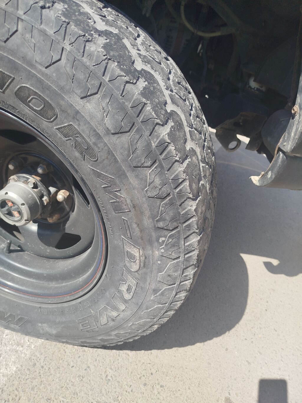 Колеса в сборе 275 / 70 / R 16, Всесезонная, Б/у, Комплект, Внедорожные (АТ/МТ), Железные, отверстий - 6: фото 1