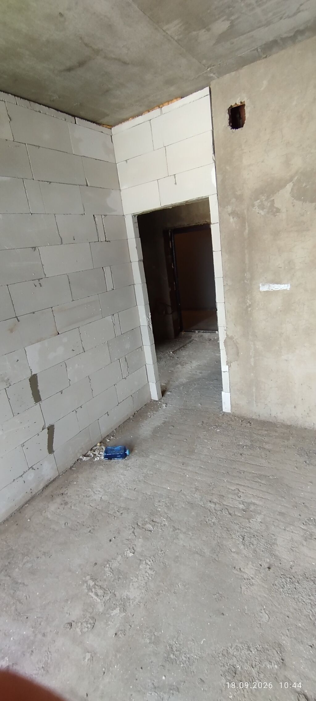8-ci mikrorayon, 2 otaqlı, Yeni tikili, m. Azadlıq Prospekti, 75200 kv. m
