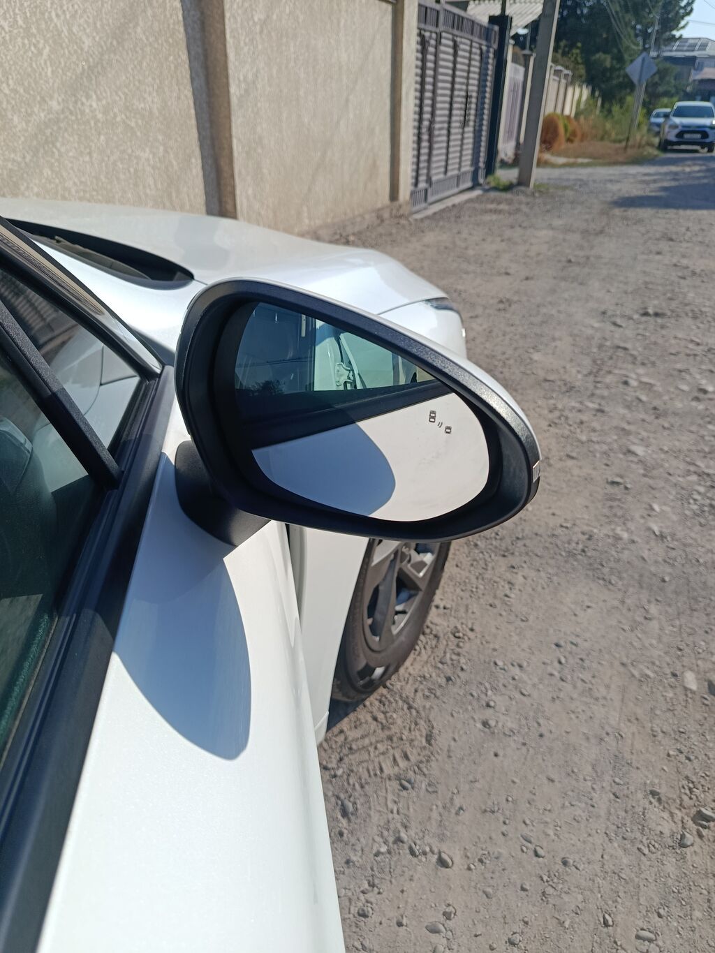 Продам Kia K5 2022, 2.0 л, автомат, газ, лифтбек: фото 4
