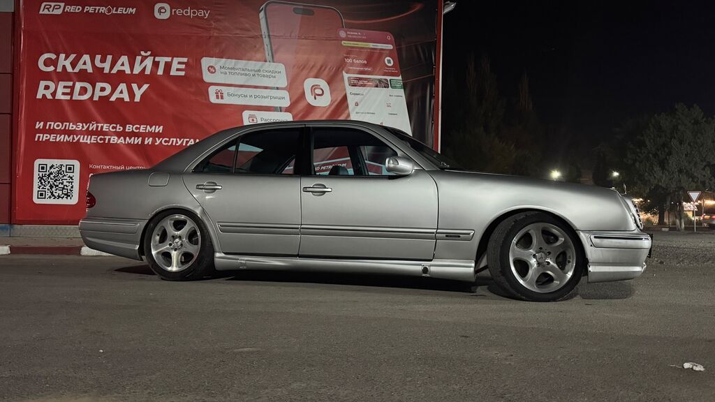 Mercedes-Benz E-Class: 2000 г., 4.3 л, Автомат, Бензин, Седан: фото 5