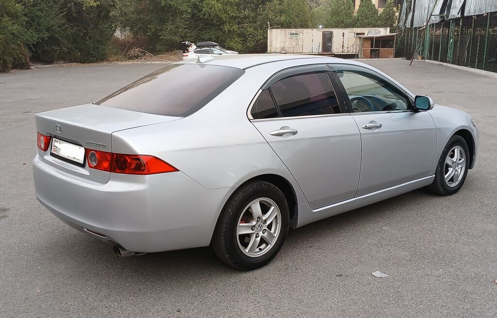 Honda Accord: 2003 г., 2 л, Автомат, Бензин, Седан: фото 5