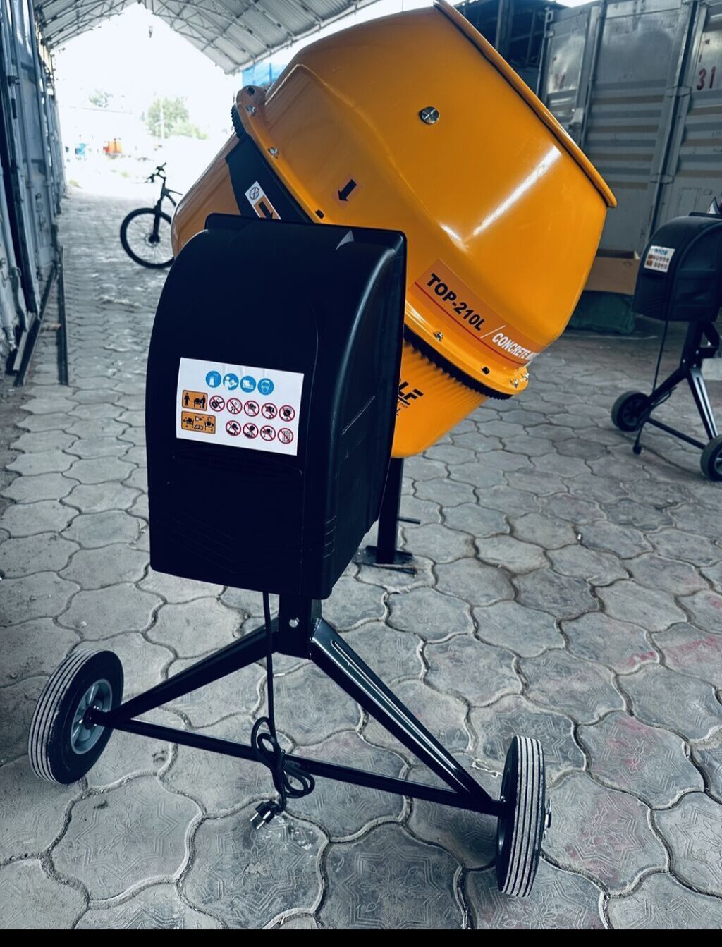 Бетономешалка ROLF TOP-210L - Тип: электрическая гравитационная: фото 3