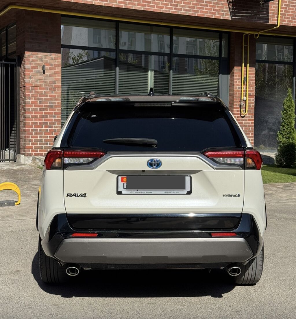 Toyota RAV4: 2021 г., 2.5 л, Автомат, Гибрид, Кроссовер: фото 4