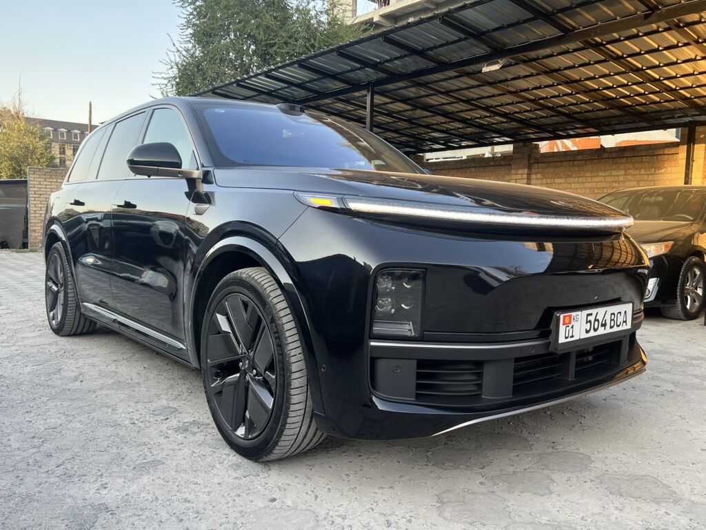 Lixiang L9: 2025 г., 1.5 л, Автомат, Гибрид, Внедорожник: фото 3