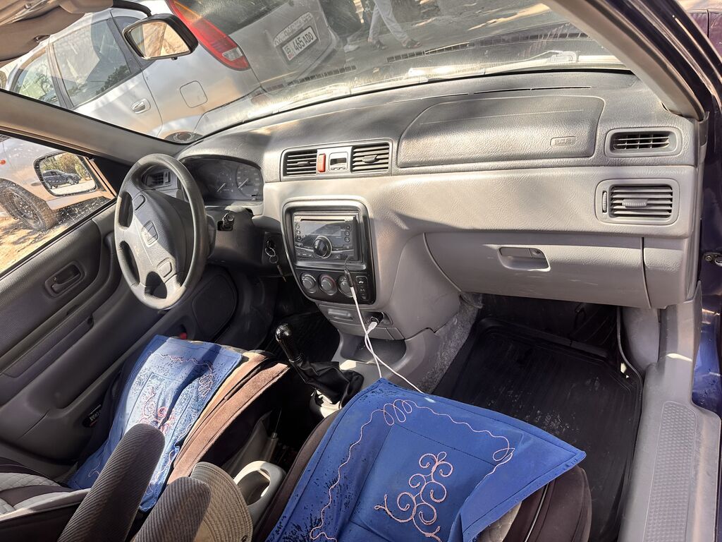 Honda CR-V: 2001 г., 2 л, Бензин, Кроссовер: фото 3