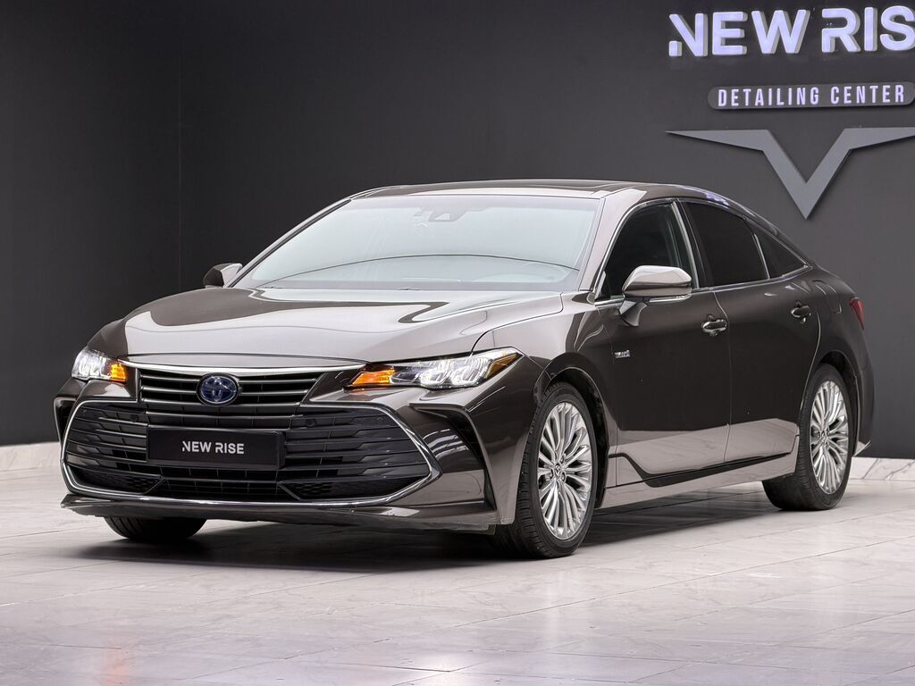 Toyota Avalon: 2018 г., 2.5 л, Вариатор, Гибрид, Седан: фото 2