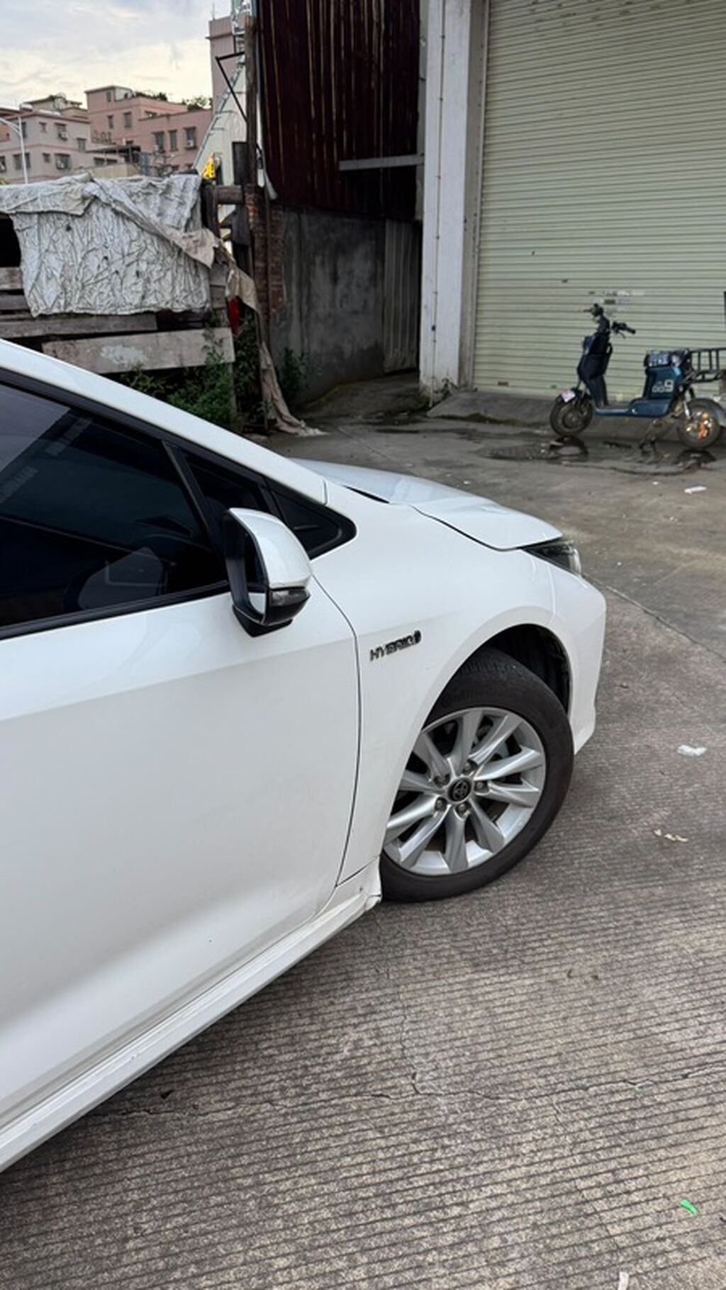 Toyota Corolla Hybrid 2023, седан, 1.8 л: фото 3