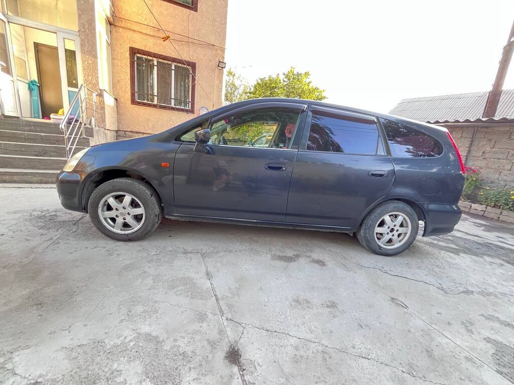 Honda Stream: 2003 г., 1.7 л, Механика, Бензин, Минивэн: фото 1