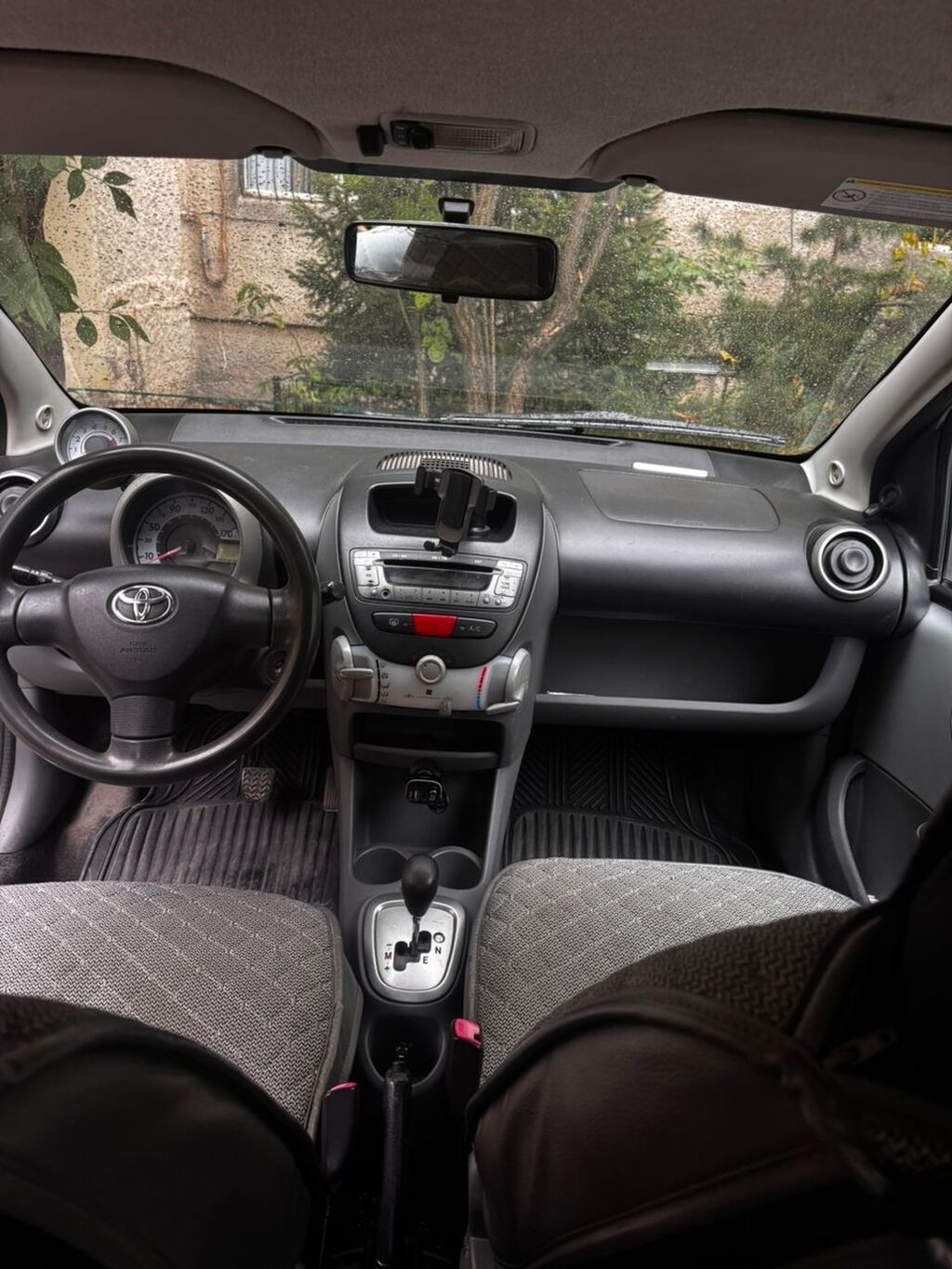 Toyota Aygo: 2007 г., 0.9 л, Робот, Бензин, Хэтчбэк: фото 3