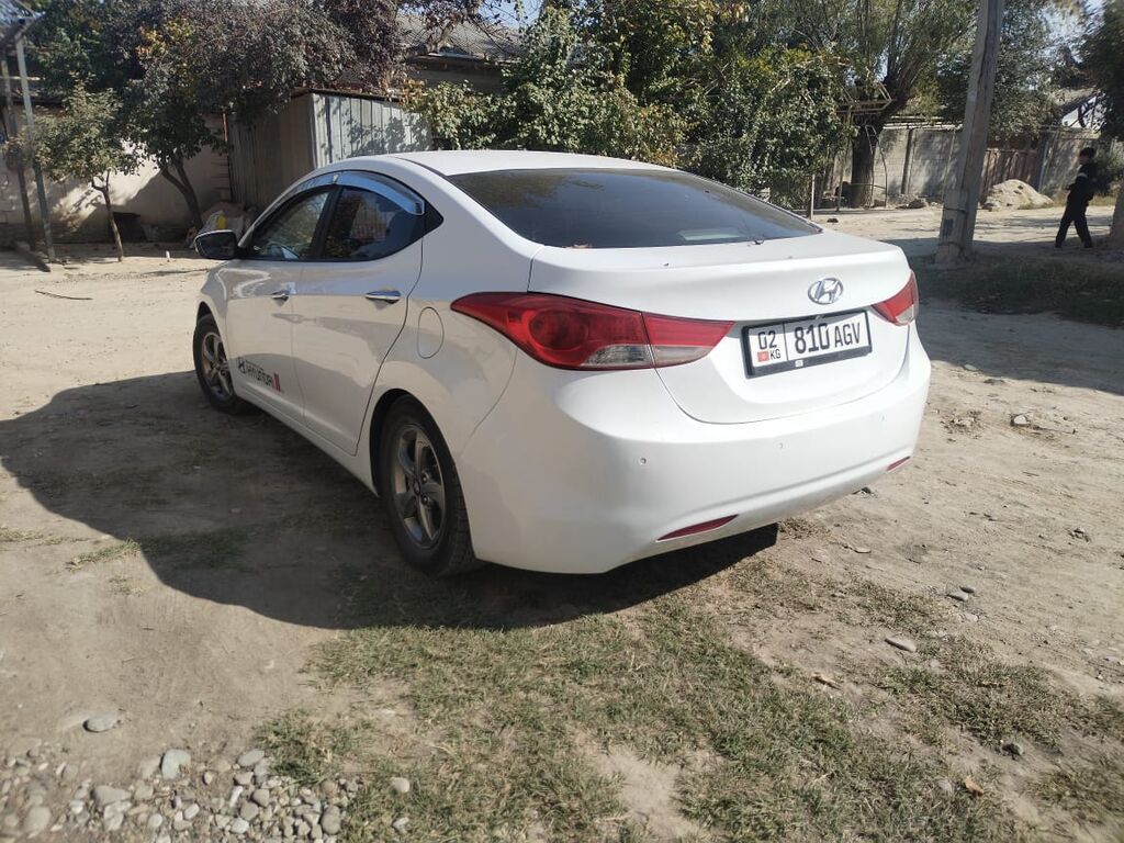 Hyundai Elantra: 2012 г., 1.6 л, Автомат, Бензин, Седан: фото 3
