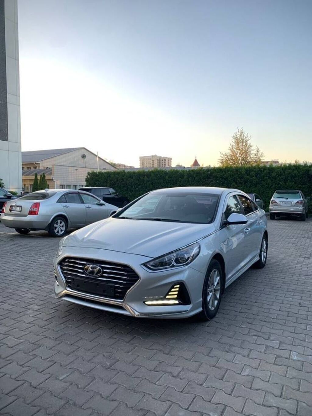 Автопрокат Hyundai sonata 2018 Двигатель 2,0: 3500 KGS ᐈ Легковой транспорт  | Бишкек | 91567265 ➤ lalafo.kg