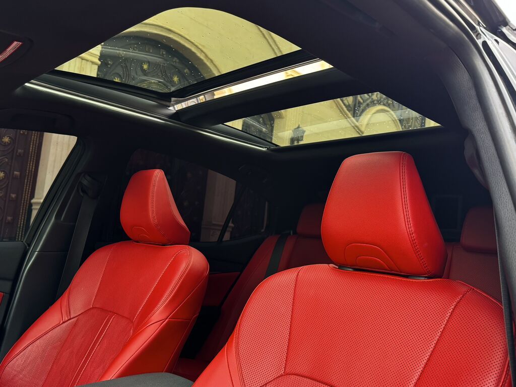 Toyota Camry: 2025 г., 2.5 л, Вариатор, Гибрид, Седан: фото 8