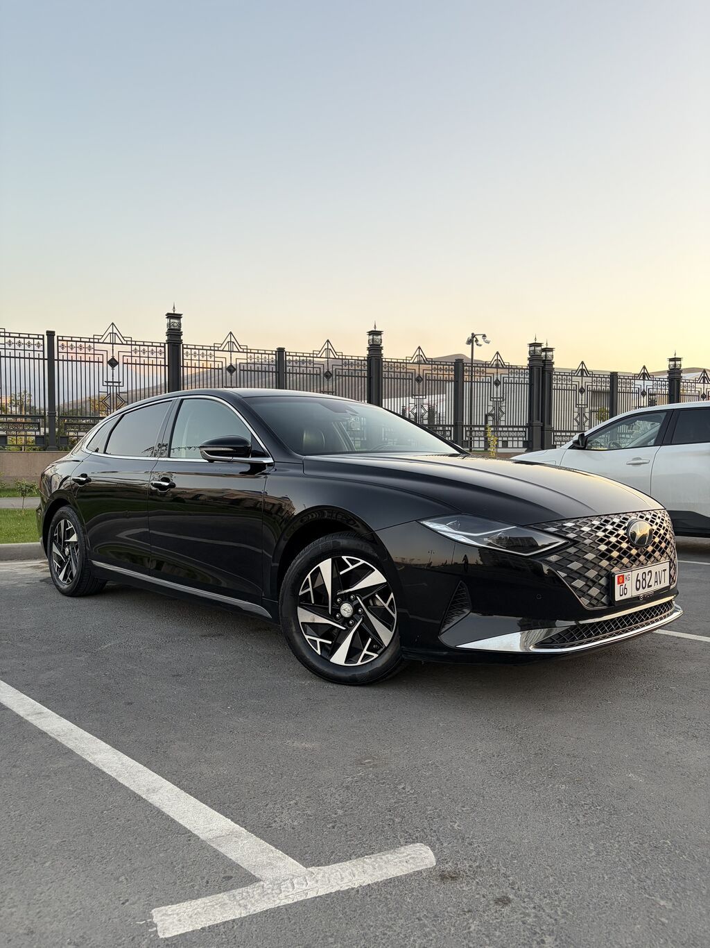 Hyundai Grandeur: 2020 г., 2.4 л, Автомат, Гибрид, Седан: фото 3