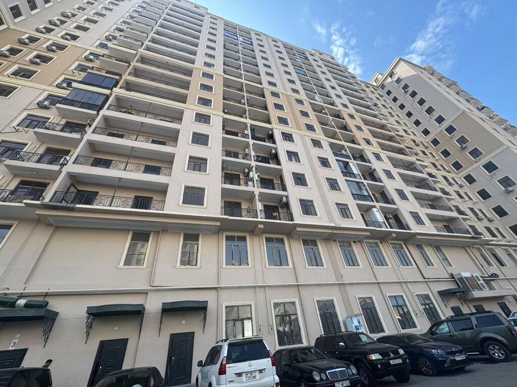4 otaqlı, Yeni tikili, 185 kv. m