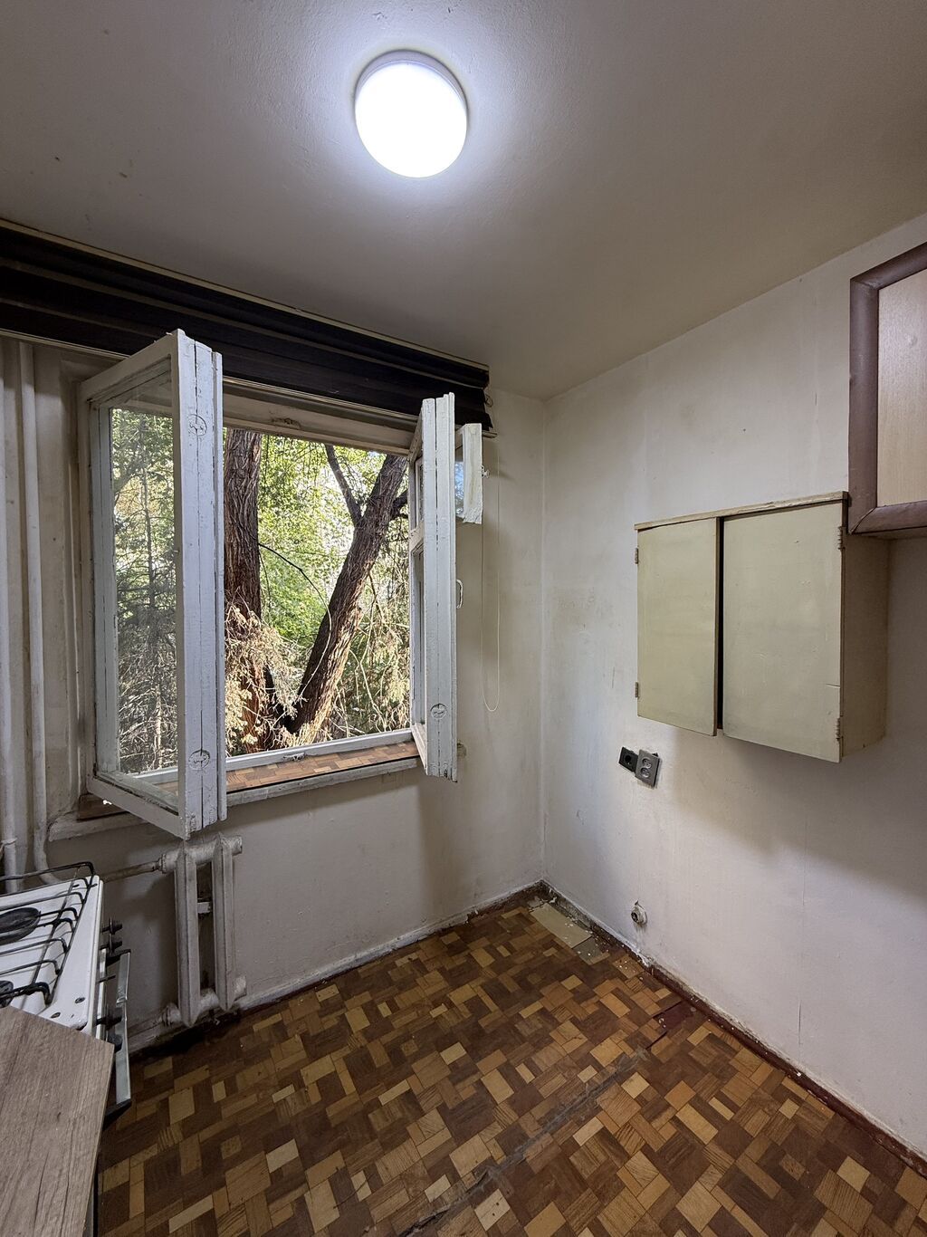 2 комнаты, 44 м², 6 мкр 104 серия, 3 этаж, Старый ремонт: фото 8
