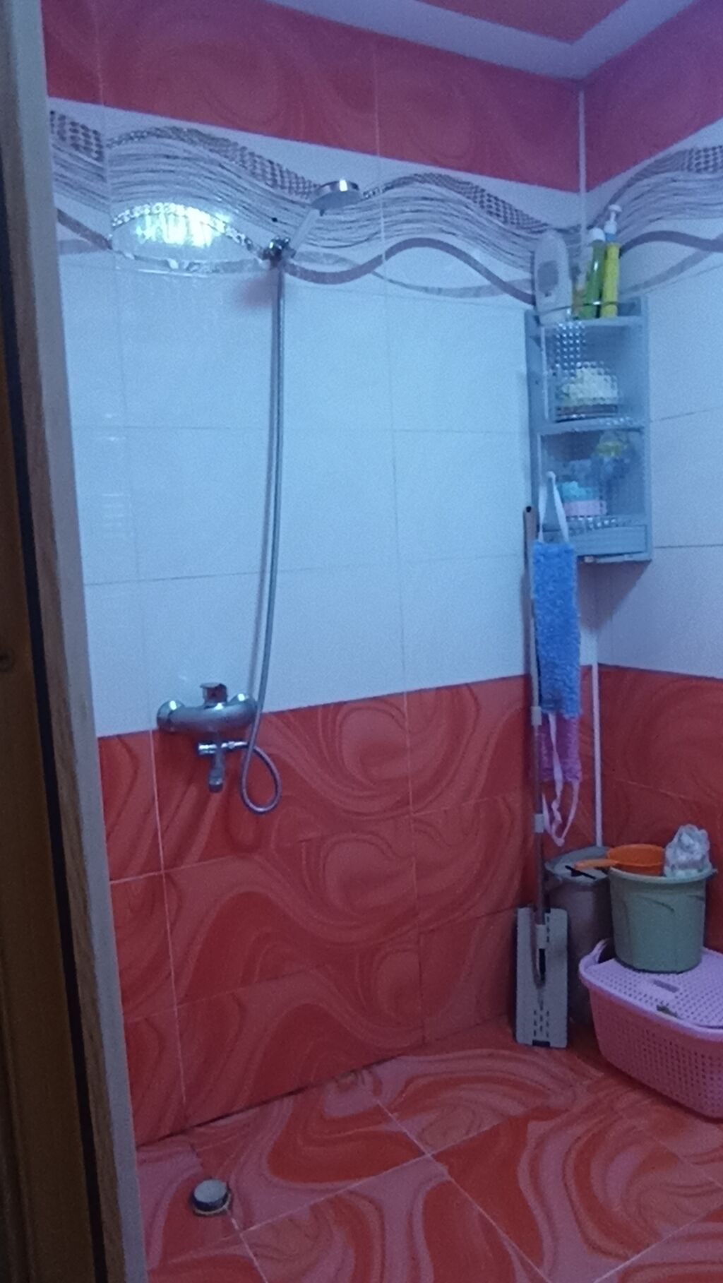 Xırdalan, 3 otaqlı, Köhnə tikili, 75 kv. m