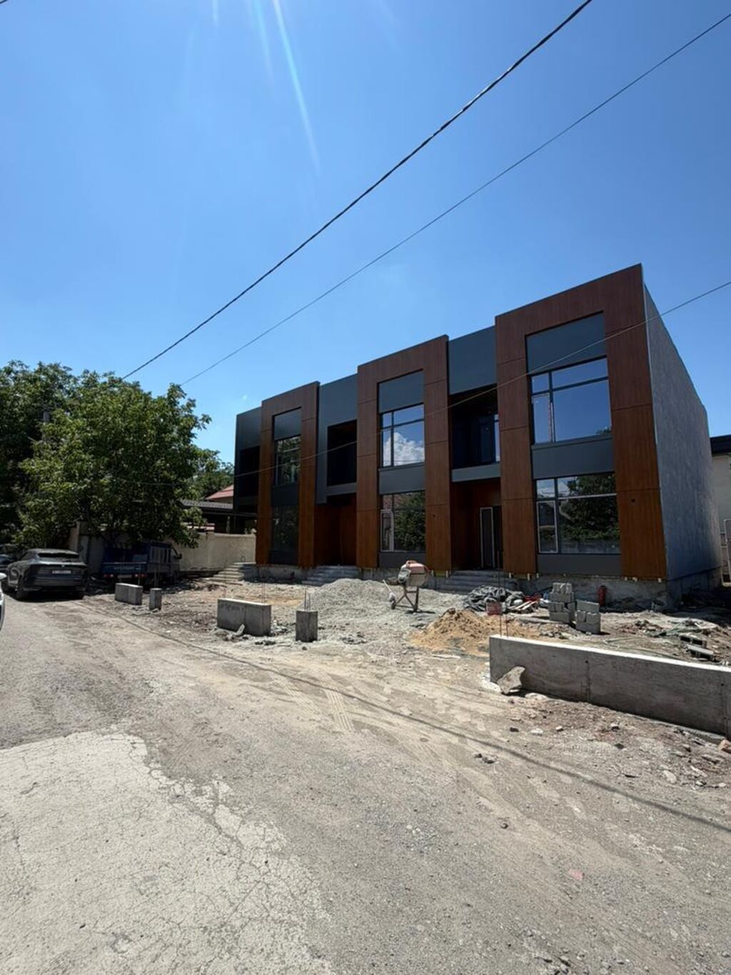 ПРОДАЕТСЯ ЭКСКЛЮЗИВНЫЙ ТАУНХАУС В СТИЛЕ NEO HI-TECH Район: фото 2