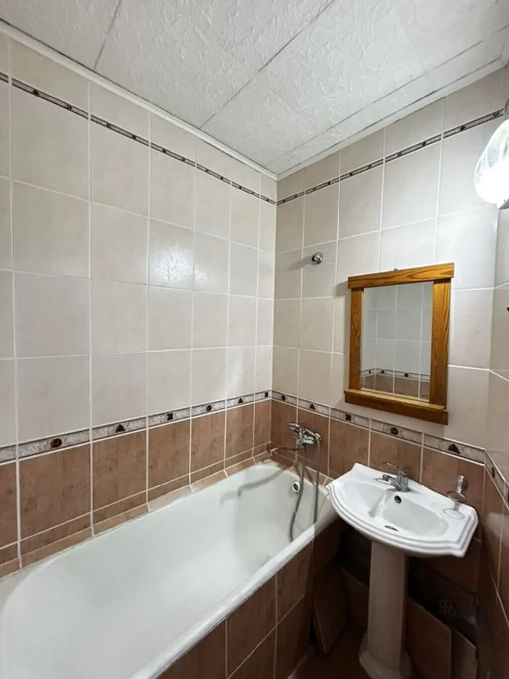 2 комнаты, 48 м², Асанбай мкр 105 серия, 3 этаж, Старый ремонт: фото 7