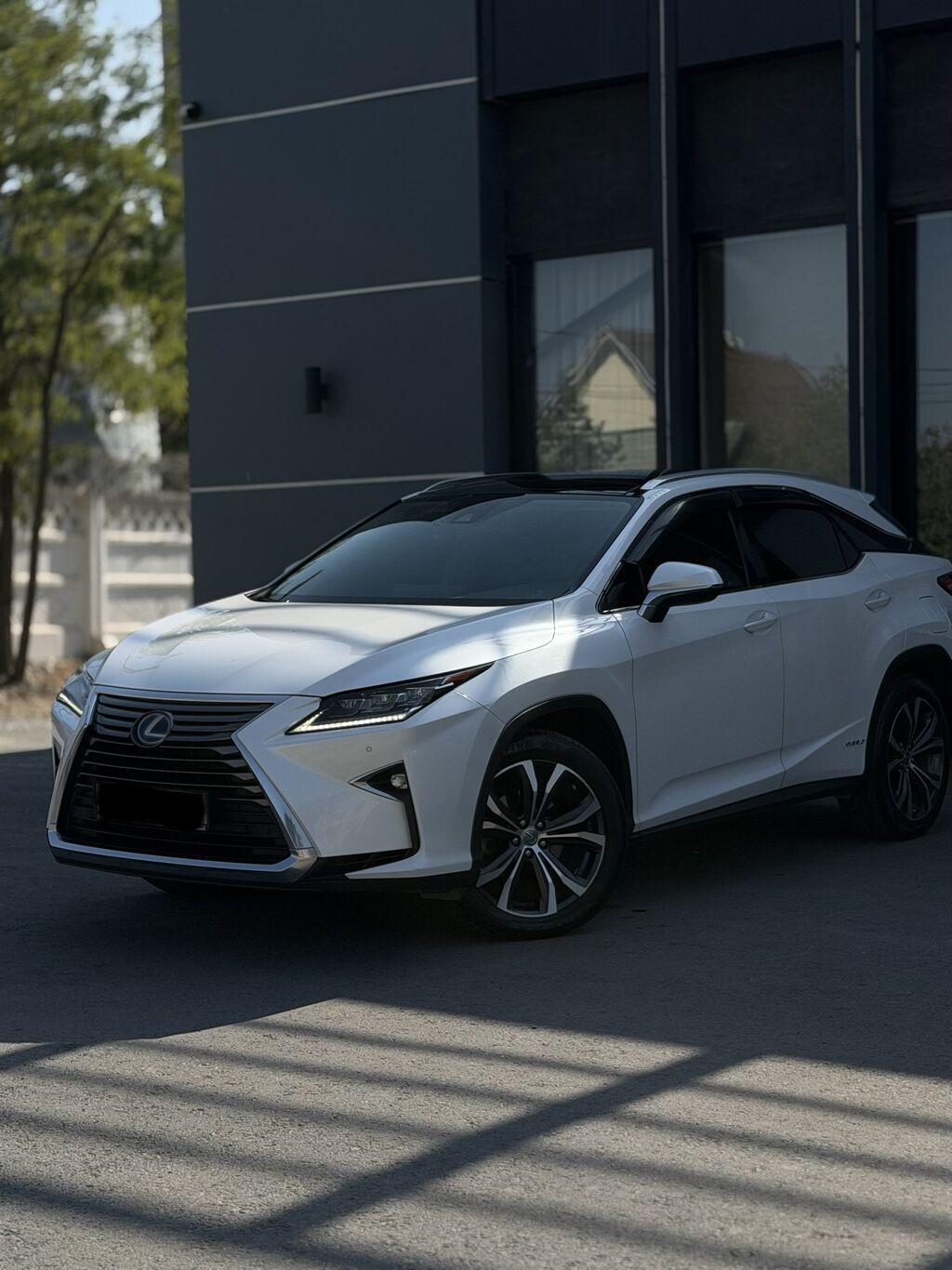 Lexus RX: 2018 г., 3.5 л, Вариатор, Гибрид, Кроссовер: фото 3