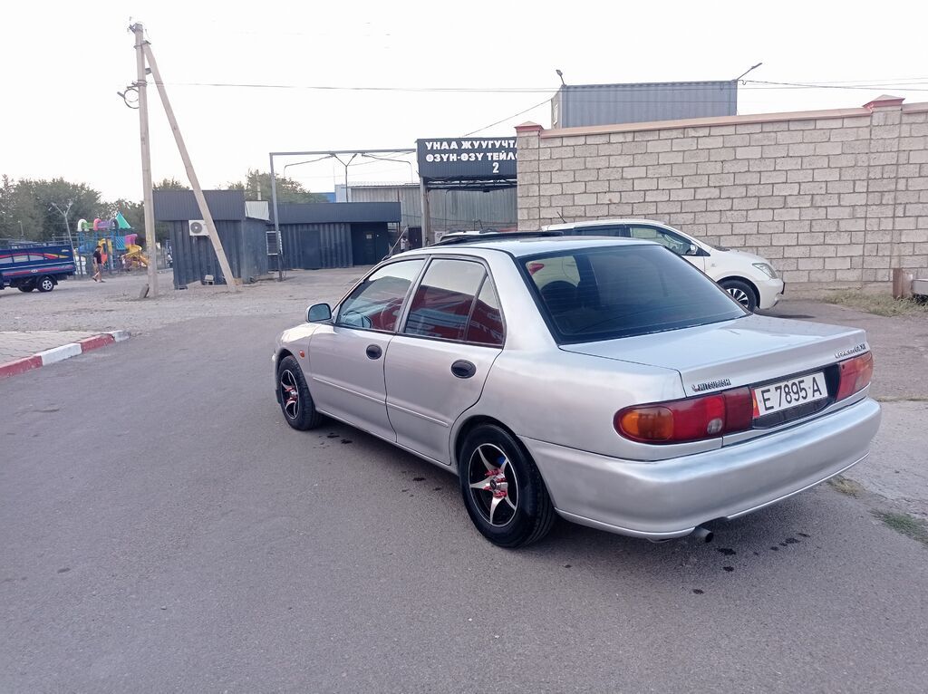 Mitsubishi Lancer: 1993 г.: фото 6